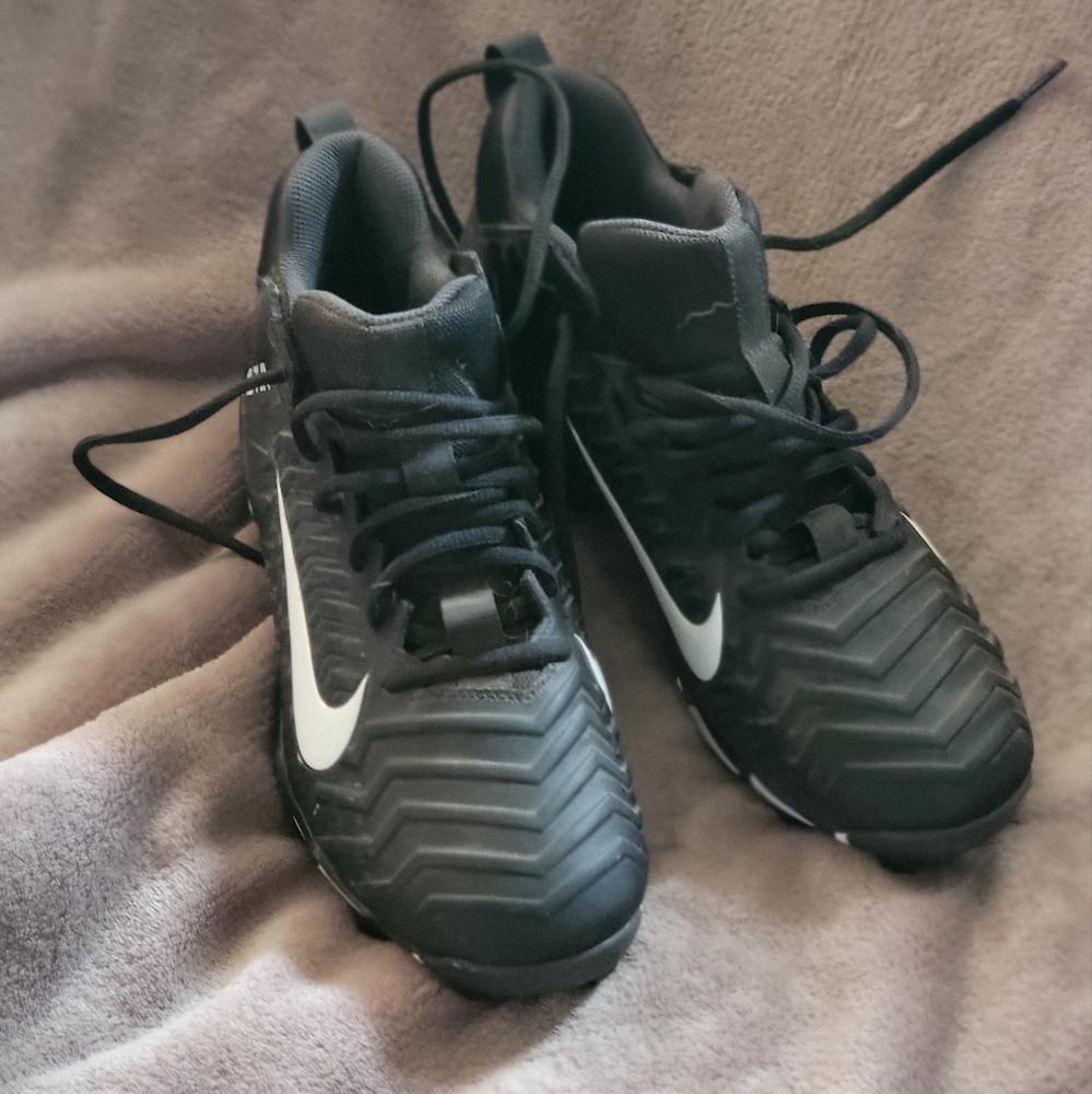 Nike Alpha Menace 2